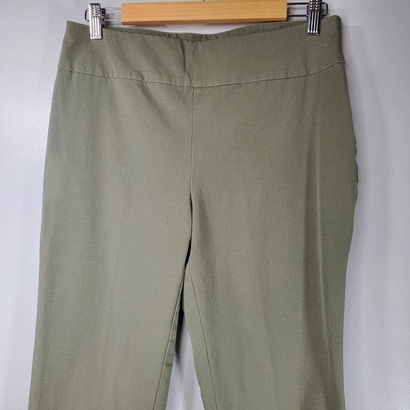 Chico's Fabulously Slimming 4-Way Stretch Pants Army Green Size .5 / Small - Picture 2 of 12